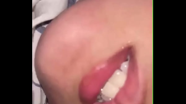 Bokep Indonesia Tante Minta Pijit, Badannya Pegel Pengen Digarap Biar Makin Basah.