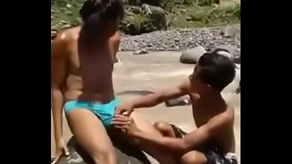 Tubruk Aja Sampe Muncrat, Biar Tau Rasanya Nikmat Yang Bikin Lo Ngerem.