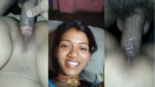Beruntung Banget Si Cowok Ini, Ngerobekin Memek Mulus Istrinya Yang Udah Nikah