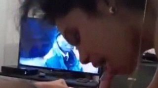 Ibu Tiri India Lagi Ngewe Mulut Sama Kontol Anak Tiri.
