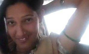 Ngentot Memek India Montok Di Dalam Mobil