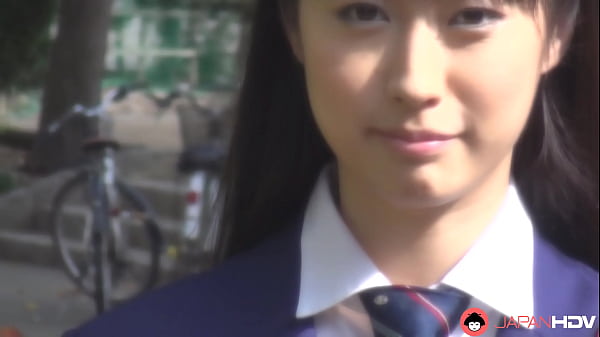 Tomomi Motozawa Pake Seragam Sekolah, Nge-*blowjob* Temen Sekelasnya.