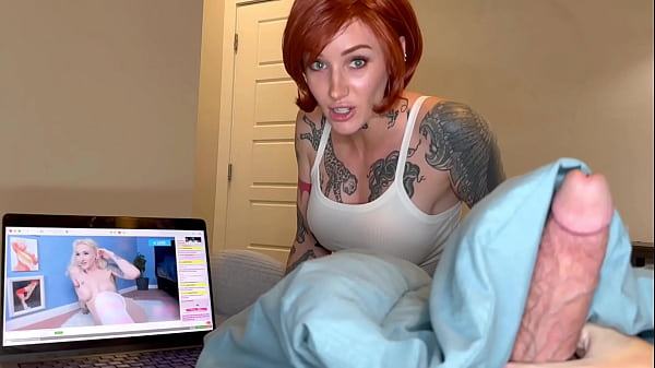 Ibu Tiri Lihat Lo Colok Sambil Ngintip Adik Tiri Di Webcam, Bikin Situasi Makin Panas.