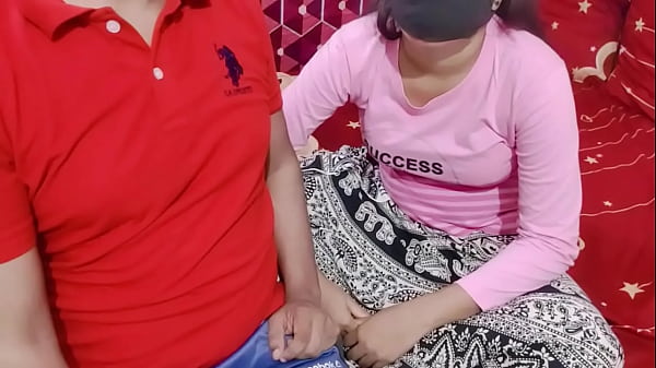 Terkencing-kencingin Adek Sendiri, Kakak Tiri Yang Gak Bisa Nahan Nafsu.