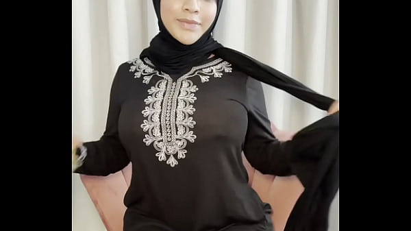 Yasmina Khan Mainin Colmek Sambil Puasa, Nafsu Nggak Bisa Ditahan
