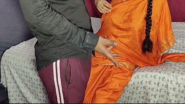 Bhabhi Ki Gili Chut Ki Pyaas, Dever Ne Raat Bhar Bujhai