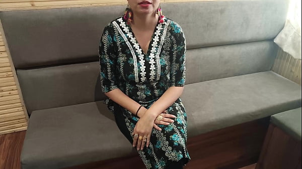 Jija Ji Digoda Tubuh Seksi Saali, Ngewe Memek Dan Bontotnya Pake Suara Hindi.