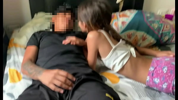Hermanastra Dan Hermanastro Kencan Panas Di Rumah Saat Orangtua Tiri Pergi – Cerita Penuh Nafsu