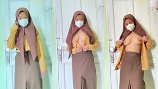 Bokep Viral Aci Cewek Sma Hijab Sange Pamer Body Mulus Bikin Nyesel