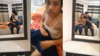 Cewek Kuliahan Asal Bihar Lagi Ngewein Dosennya, Crot Di Dalem!