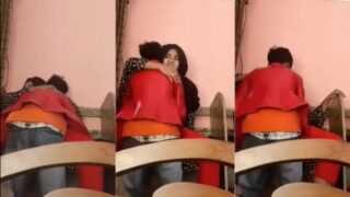 Gadis Kashmir Ngewe Di Warnet, Video Desi Panas.