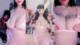 Guru Ezzha Pamer Lingeri Bening, Bikin Ngaceng Abis.