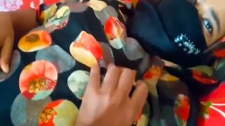 Mesum Banget, Si Bego Ini Mainin Adik Tiri Yang Lagi Horny, Crot Di Mana-mana.