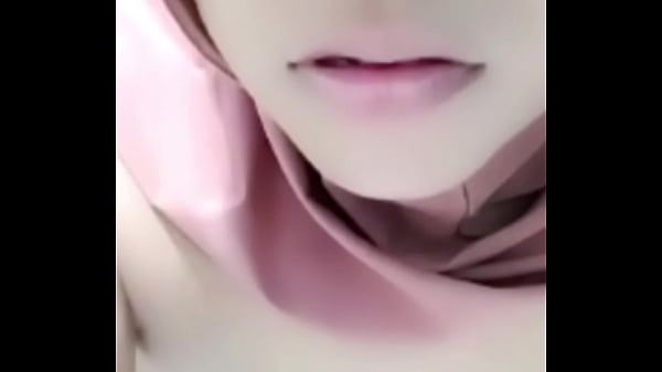 Biarin Aja Memek Gue Yang Gatel Ini, Pengen Banget Digenjot Keras Sampe Crot.