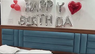 Bhabhi Ne Birthday Pe Apne Dever Ko Gift Diya, Chut Ka Surprise Khol Diya.