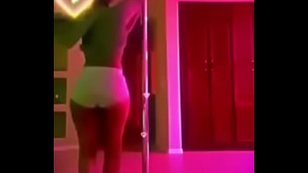 Desi Cewek Striptis Bikin Muncrat