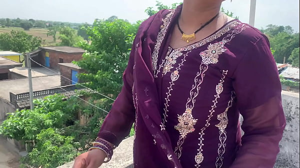 Bhojpuri Desi Bhabhi Kas Maine Uski Chut Aur Jism Ka Poora Maza Liya, Hindi Audio Mein Suno.