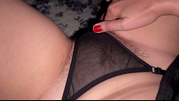 Tonton Ibu Nakal Ini Mainin Memek Berbulu Lebatnya. Pov Dari Matanya.