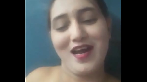Gadis Arab Pacarku Nembakin Aku Sampe Crot