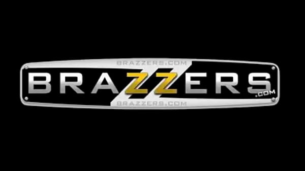 Brazzers, Bintang Porno, Tontonan Montok Bikin Makin Pengen