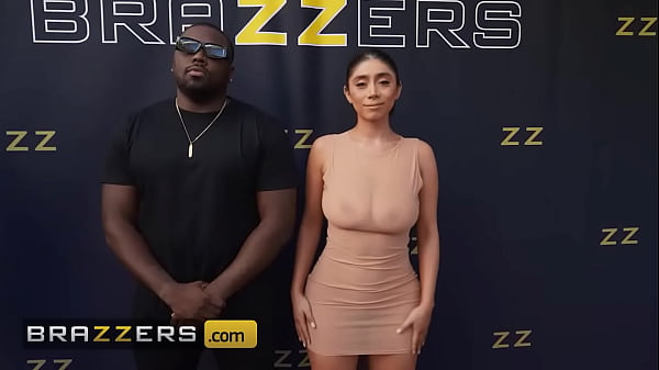 Ngentot Panas! Violet Myers Pamer Lubang Pantatnya Ke Paparazi