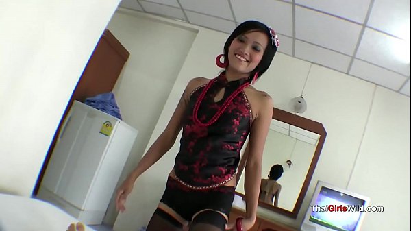 Hisap Kontol Mantap Dari Cewek Thailand Murahan Yang Bikin Mampus.