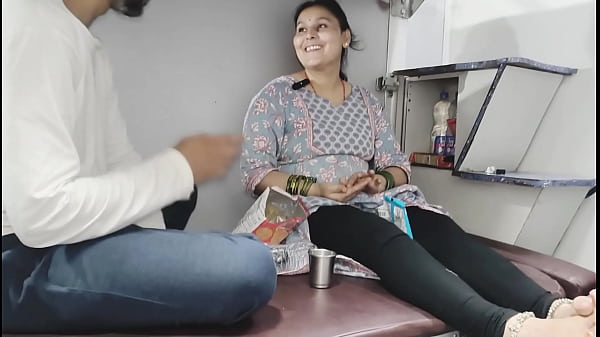 Ibu Tiri Sange Di Kereta Kashmir Ke Kanyakumari, Ngewe Hot Sepanjang Perjalanan