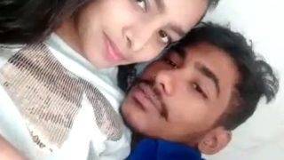 Ciuman Mesra Pasangan Desi Yang Bikin Basah Bibir Dan Nafsu Menggelora