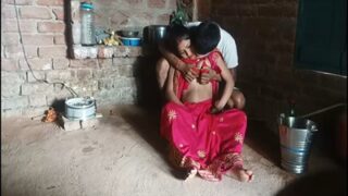 Devar Ngebor Lubang Memek Bhabhi Barunya Di Film Biru Desi Yang Bikin Crot.