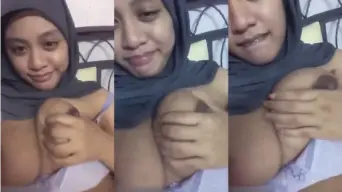 Miss Serra Si Hijaber Montok, Toketnya Gede Banget Bikin Ngiler.
