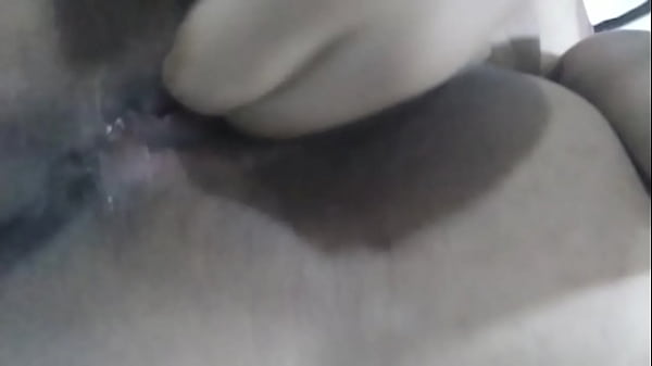 Arab Mom Berjilbab Ngacengin Memek Sampe Crott Di Webcam Live, Hot Banget!