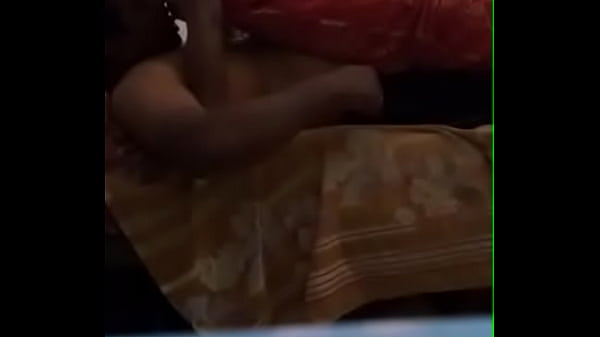 Desi Istri Lagi Di Atas, Nunggingin Suami Sambil Mainin Kontol