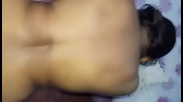 Desi Istri Digebrak Anjing Dari Belakang