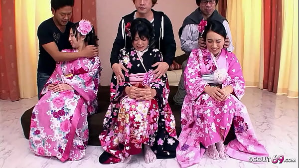 Pesta Seks Langka Di Jepang Bareng Tiga Abg Jav Imut Dengan Bulu Memek Lebat