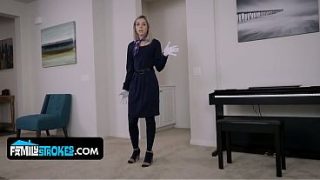 Tebal Blonde Kakak Tiri Allie Nicole Terima Semburan Dari Adik Tiri Pengecut