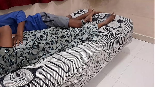Ibu India Bergairah Dicocol Suami Hindu Kurus Sampai Merana – Full Hindi