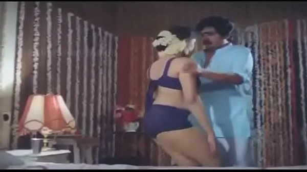 Ibu-ibu India, Siap-siap Digoyang Malam Ini