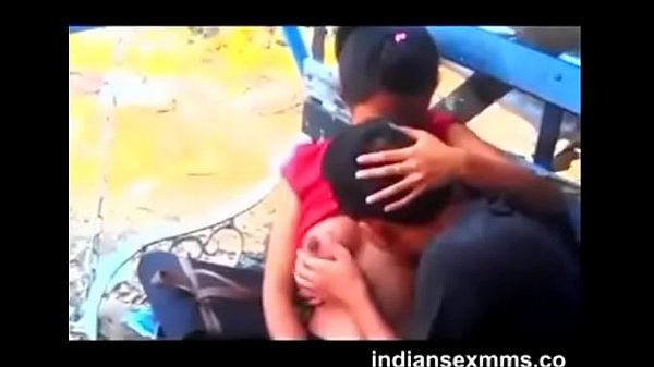 Desi Lovers Nyepong Tetek Gede