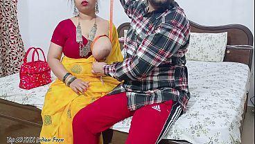 Jahit Baju Sambil Ngewe Cewek India Hot Di Toko Jahit. Video Audio Hindi